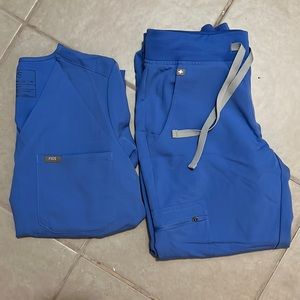 FIGS Ceil Blue Catarina Top (XS) & Zamora Jogger Pants (XS Petite) Scrub Set
